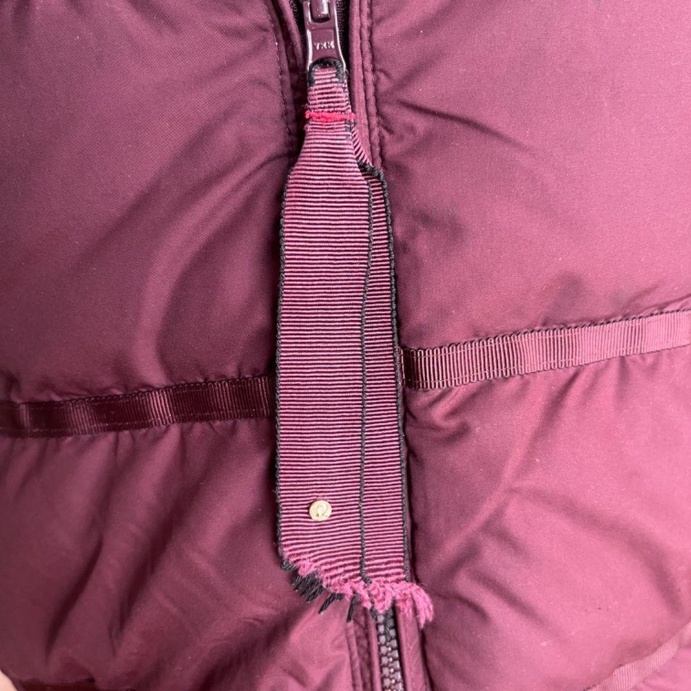 Lululemon Chilly Chill Reversible Puffy Vest Goose Down Bordeaux/Rust Berry - Picture 9 of 12
